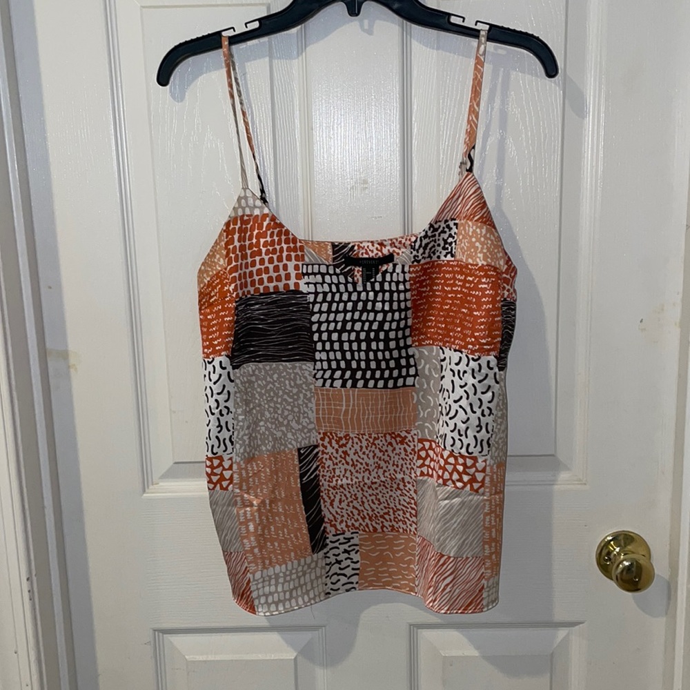 Satin pattern tank
